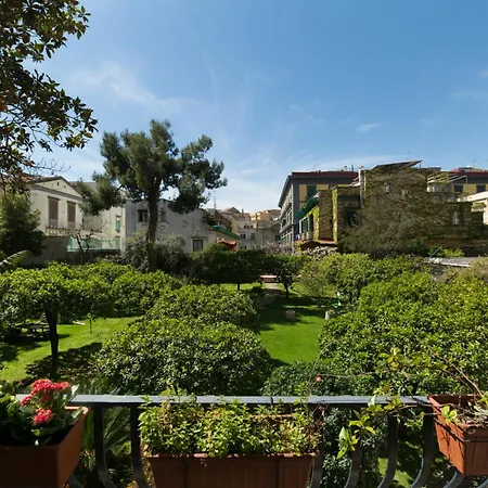 The Bellini House By House In Bed and Breakfast Νάπολη