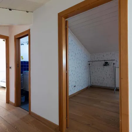 Spaccanapoli Casa Tre Santi Naples