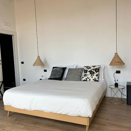Bed & Breakfast Ruffo Di Bagnara Palazzo Monumentale Napoli