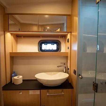 Greros Yacht By Clapa H.&g Group * Naples