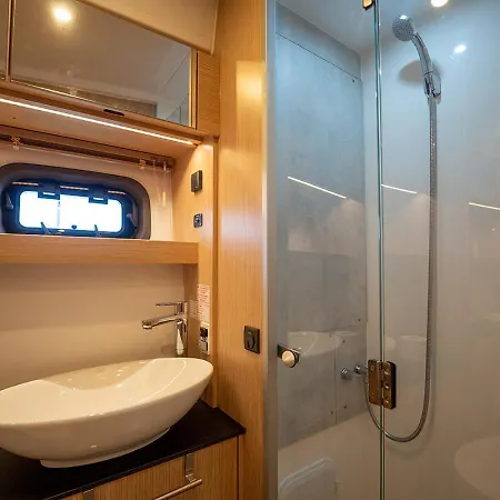 Greros Yacht By Clapa H.&g Group * Neapel