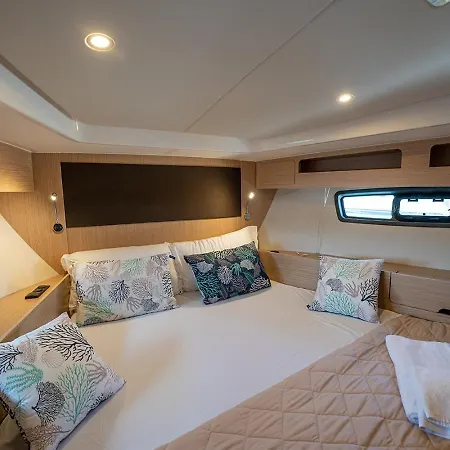 Greros Yacht By Clapa H.&g Group * Naples