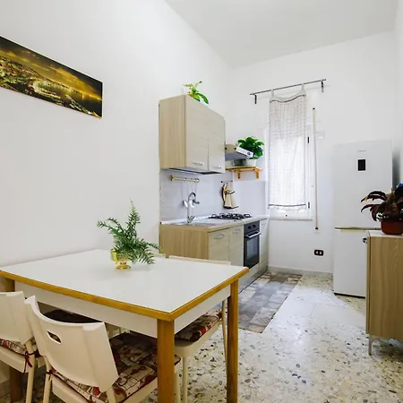 Casa Intera In Via Dell Epomeo 175 * Naples