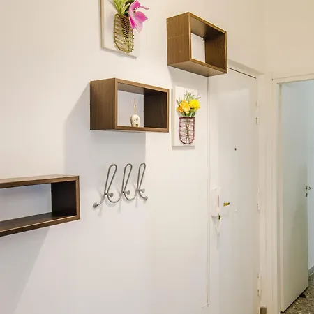 Casa Intera In Via Dell Epomeo 175 Naples
