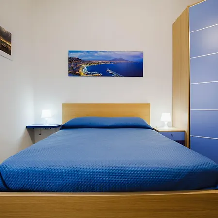 Casa Intera In Via Dell Epomeo 175 Naples