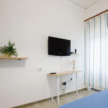 Casa Intera In Via Dell Epomeo 175