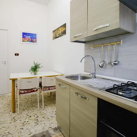 Apartment Casa Intera In Via Dell Epomeo 175 Naples