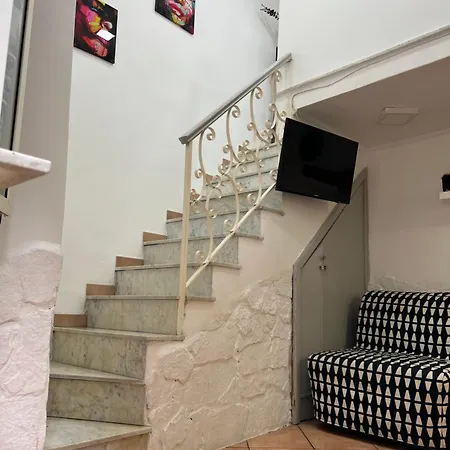 Holiday home Sciusciu House Naples