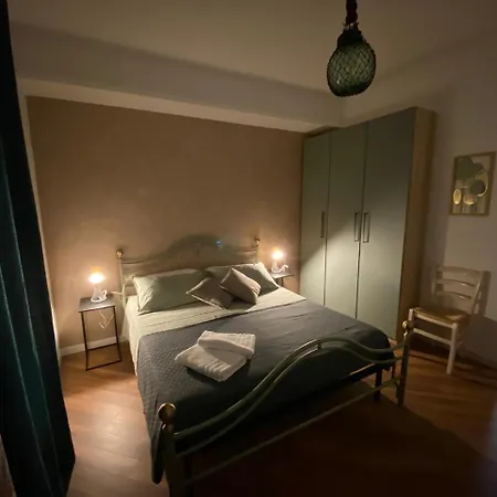 Fly Apartment *