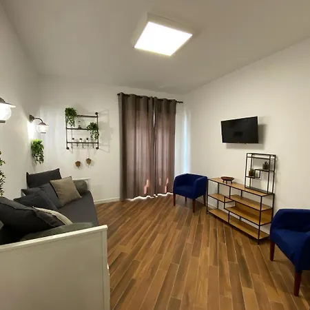 Apartment Fly *