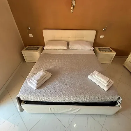 Ilary House Apartment