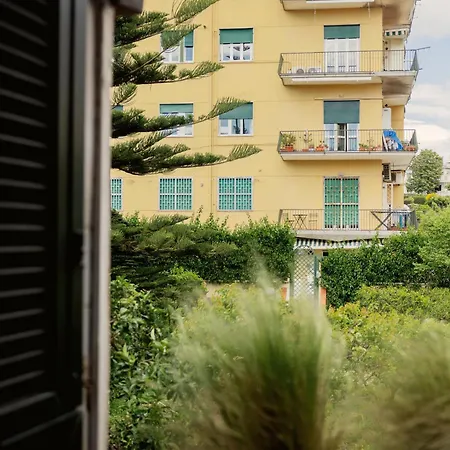Apartment Posillipo 70 *