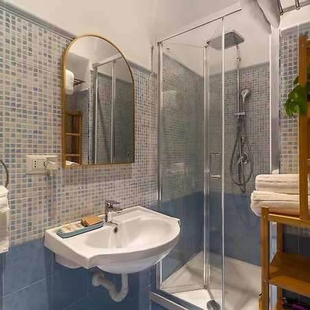 Apartment Vivaldo Spaccanapoli Naples