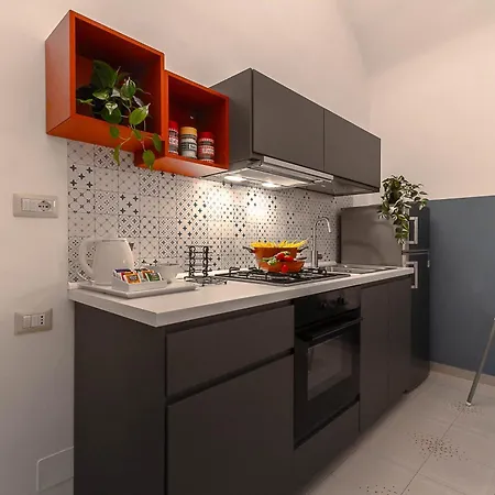 Vivaldo Spaccanapoli * Naples