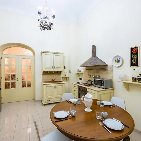 Apartment Homely By Wonderful Italy Naples