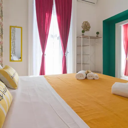 Holiday home Salotto Napoletano Minu Naples