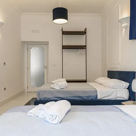Amazing And Penthouse With Terraces In The Heart Of * Naples