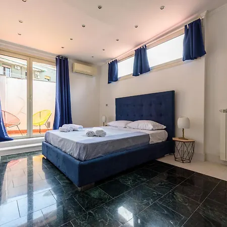 Apartment Amazing And Penthouse With Terraces In The Heart Of Naples