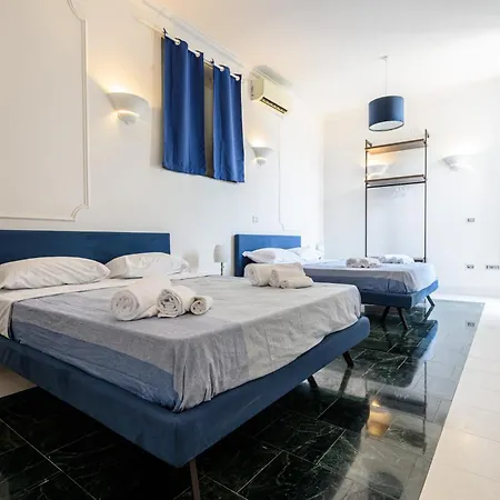 Apartment Amazing And Penthouse With Terraces In The Heart Of Naples