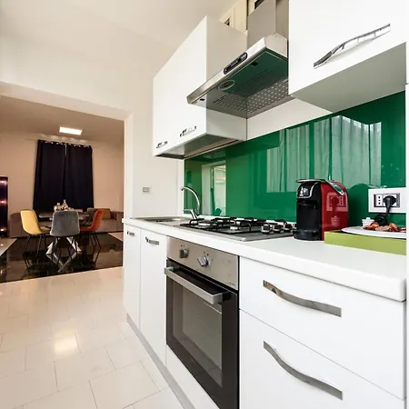 Amazing And Penthouse With Terraces In The Heart Of * Naples