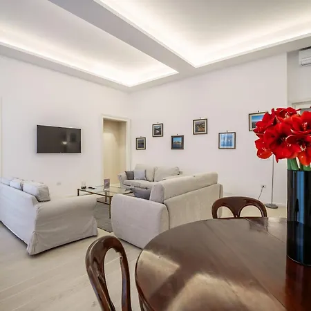 Luxury In Apartment *
