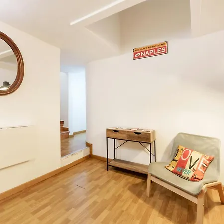 La Casa Tra Dante E Toledo Holiday home Naples