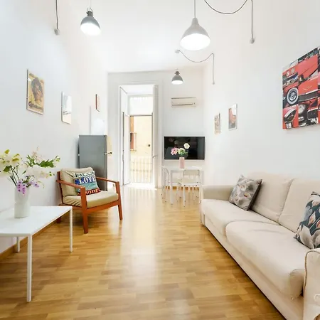 Holiday home La Casa Tra Dante E Toledo Naples