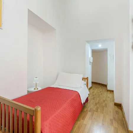 La Casa Tra Dante E Toledo Naples