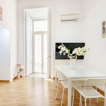 Holiday home La Casa Tra Dante E Toledo Naples