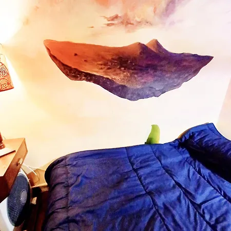 Guest house Goldencube *