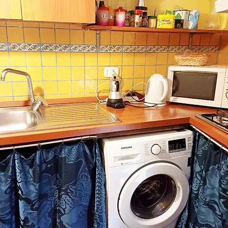 Goldencube Guest house