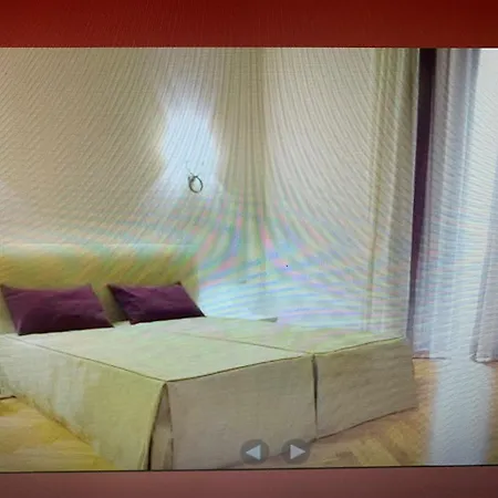 Gli Angioini Srl Aparthotel *