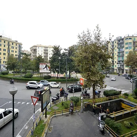 La Piazza Al Vomero Napoli