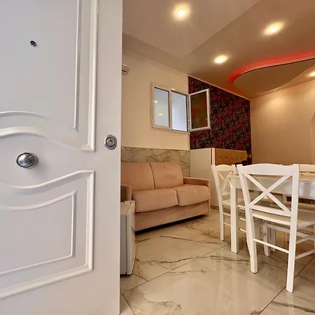 House Santa Fe * Naples