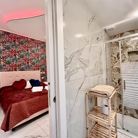 House Santa Fe * Naples