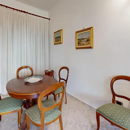 Apartment Family House Vomero *