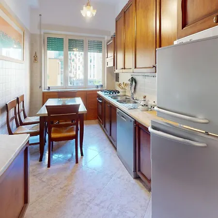 Family House Vomero Apartment Naples