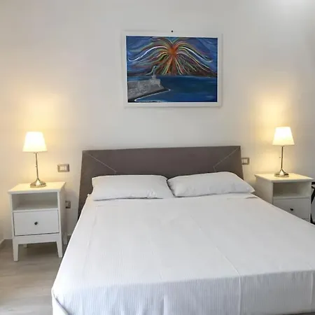 Giorgia's Historic Center Apartment *