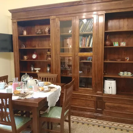 Apartment La Teresina -centrale Tra Stazione Centro Storico E Aeroporto Naples