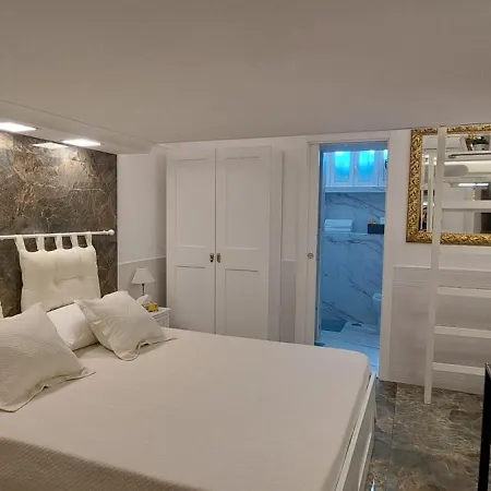 Guest house Casa San Felice Naples