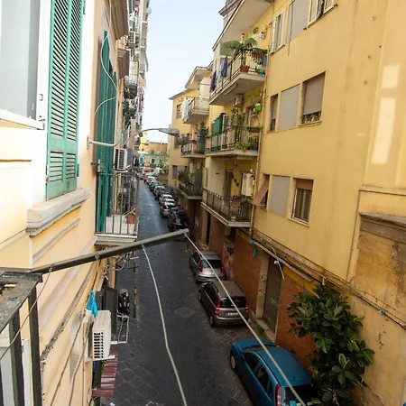 Na Naples