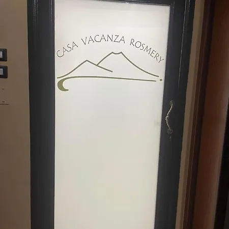 Casa Vacanza Rosmery * Naples