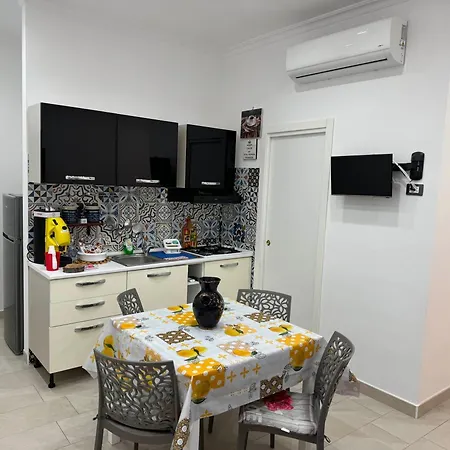 Casa Vacanza Rosmery Apartment Naples