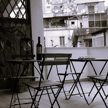 Apartamento Vomero Quattro Giornate - Terrace *