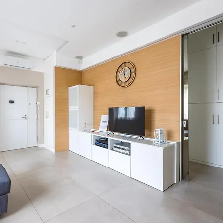 Apartment Malta Modern And Lovely Flat With Parking *