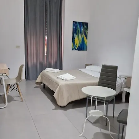 Center Apartment *