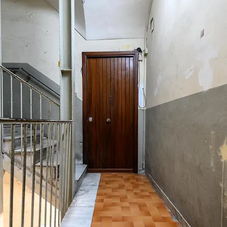 Via Nuova Marina 121 - 1 *