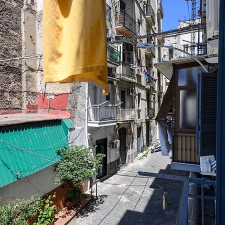 Via Nuova Marina 121 - 1 *