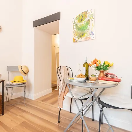 Heart Of - Happy Apartment