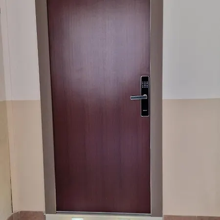 Pensión Mopi Maison *